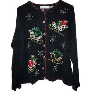 Christmas Sweater Size Medium Black Animal Prints Sleds‎ Pearls Snow